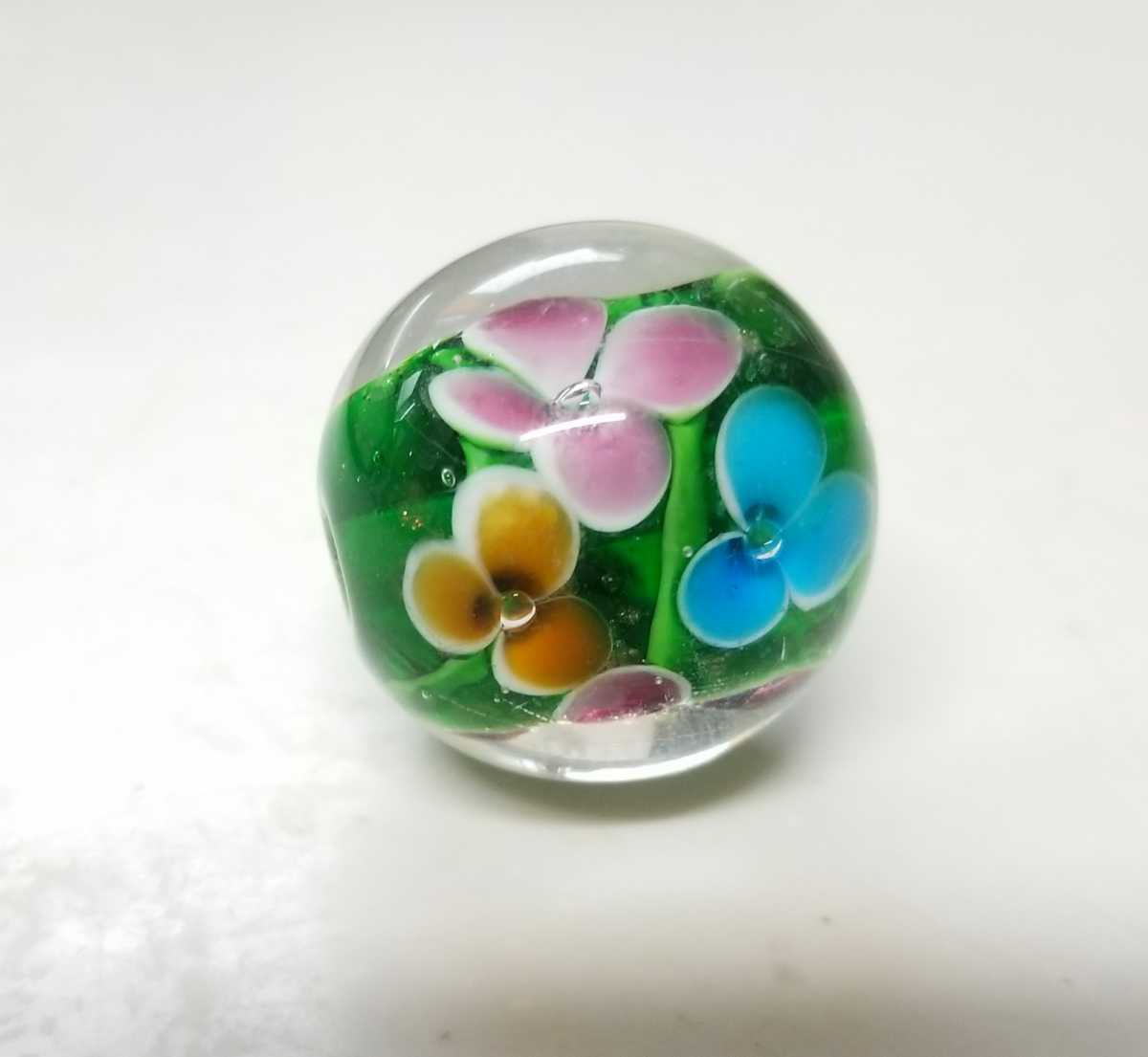  glass beads tonbodama green 24 millimeter 