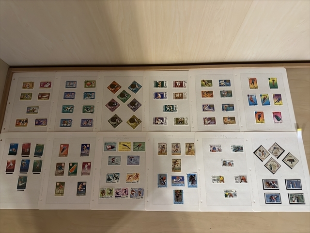  foreign stamp Boss to-k large amount total 100 page brunji/ centre Africa / tea do/do Minica / navy blue go/eka dollar etc. Olympic relation not yet * used ...