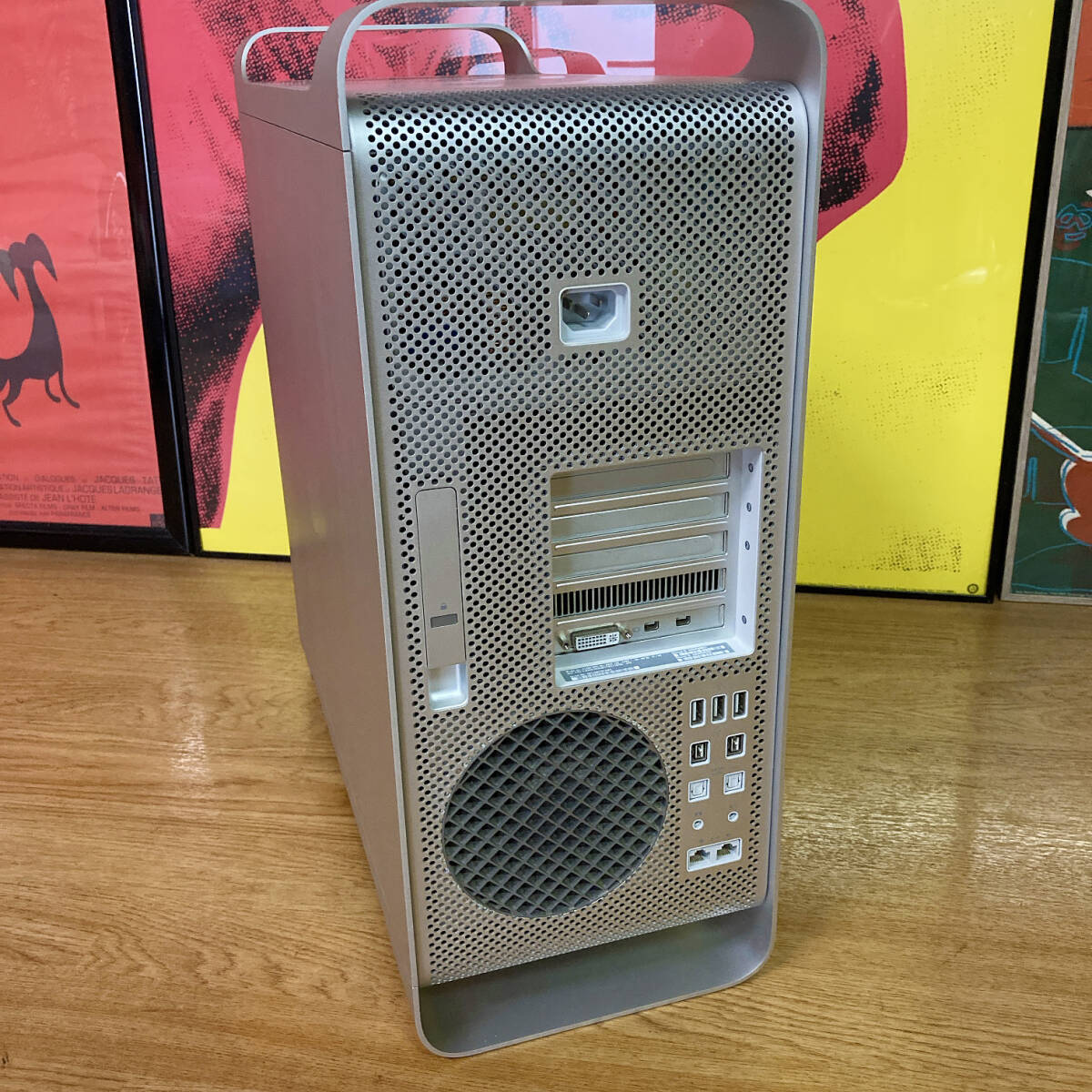 動作OK美品 銀箱最終 Apple Mac Pro (Mid 2012) 3.2GHz クアッドコア/SSD 500GB/メモリ14GB/Adobe・Office・モリサワフォント等色々付の画像5