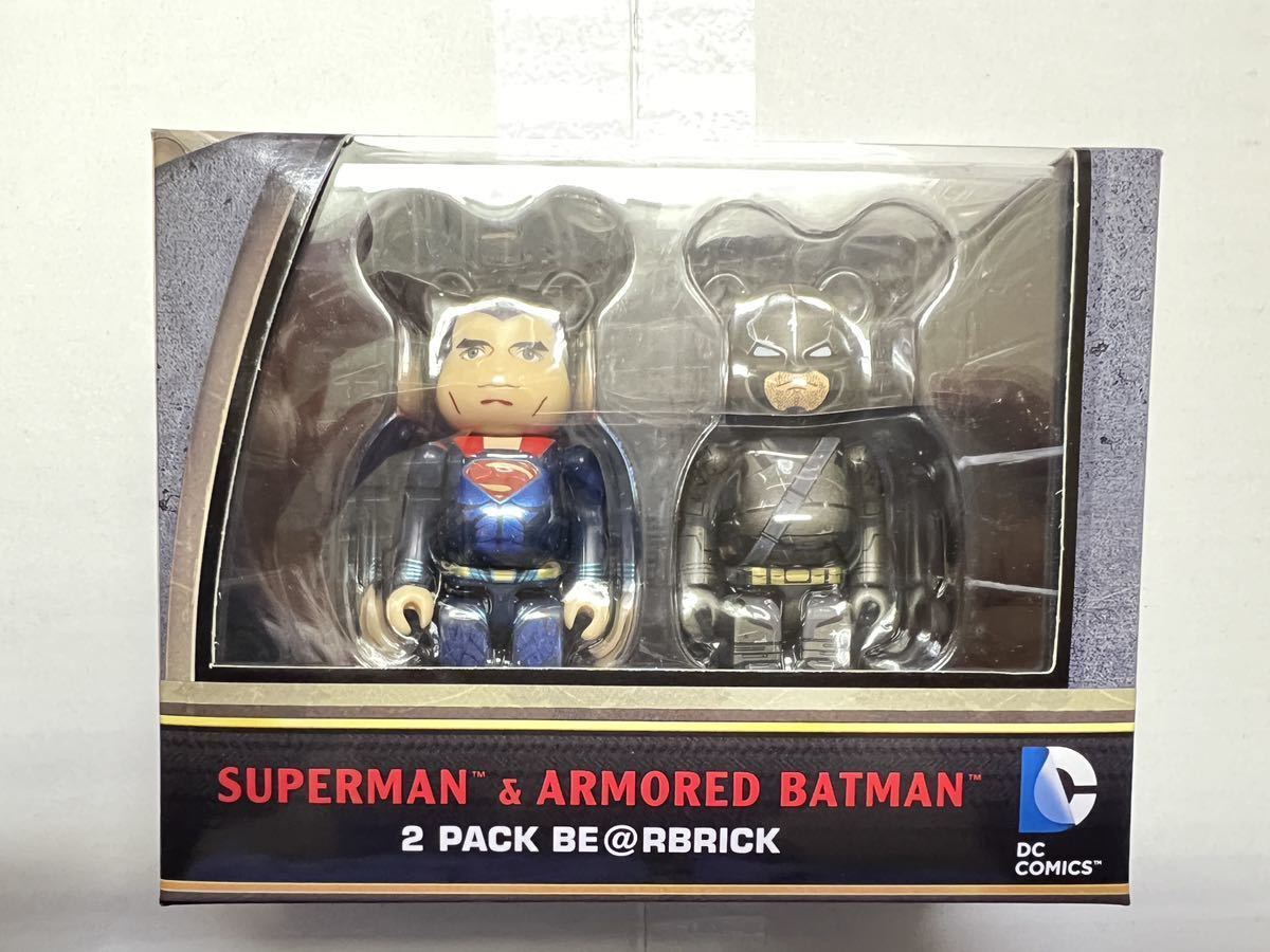 新品未開封 2016 SUPERMAN & ARMORED BATMAN BE@RBRICK バットマンvsスーパーマン ジャスティスの誕生 2PACK100% ベアブリックの画像2