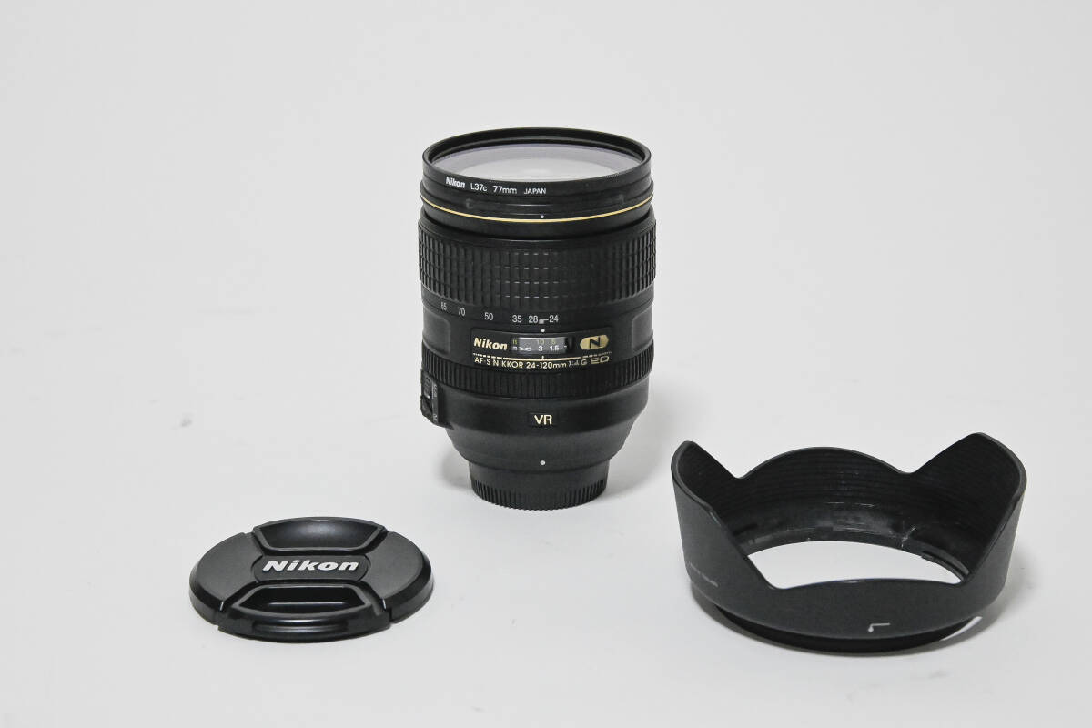 Nikon / AF-S NIKKOR 24-120mm f4G ED VR （中古美品）の画像1