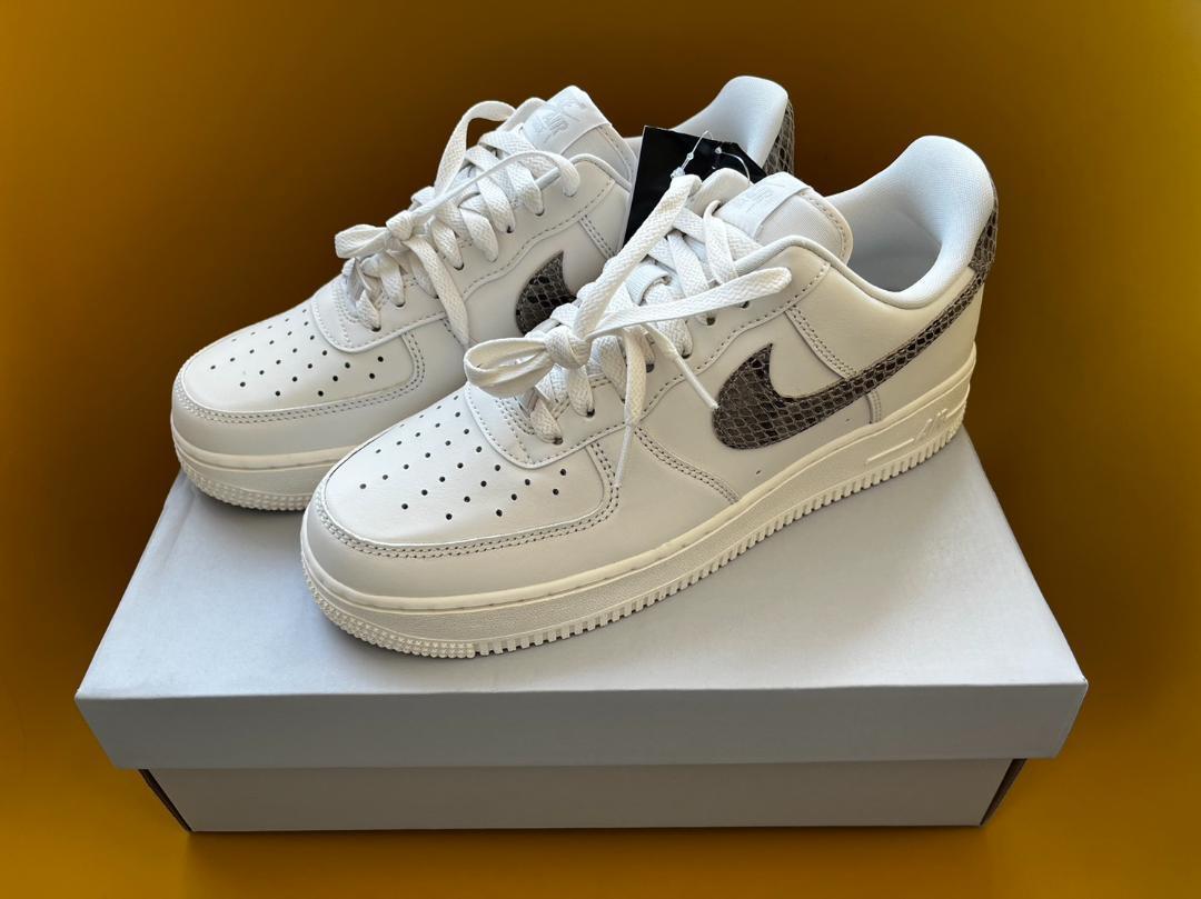 ★送料込み！！！★新品 定価16170円 Nike Air Force1 ナイキ エアフォース1 スネーク蛇 SIZE 26.5cm 他のサイズもあります。の画像2