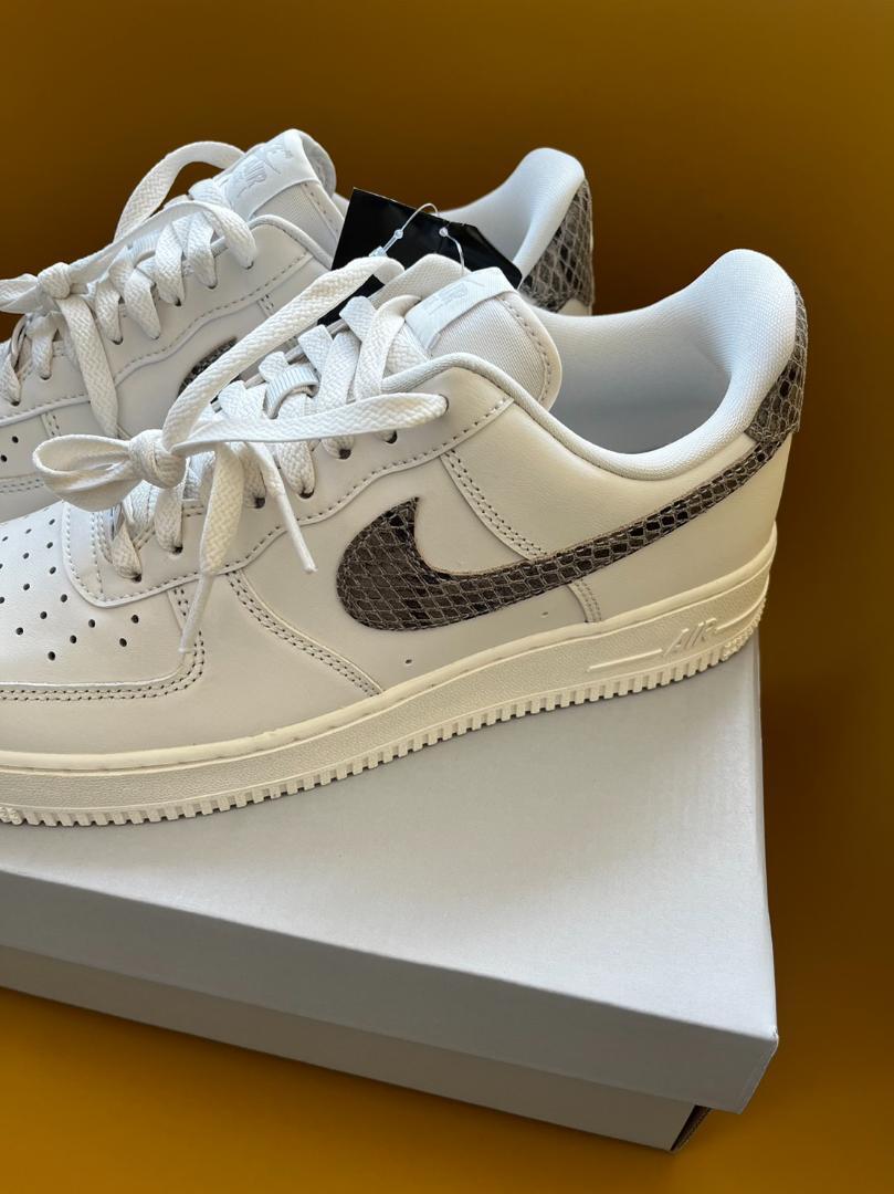 ★送料込み！！！★新品 定価16170円 Nike Air Force1 ナイキ エアフォース1 スネーク蛇 SIZE 28.5cm 他のサイズもあります。の画像3