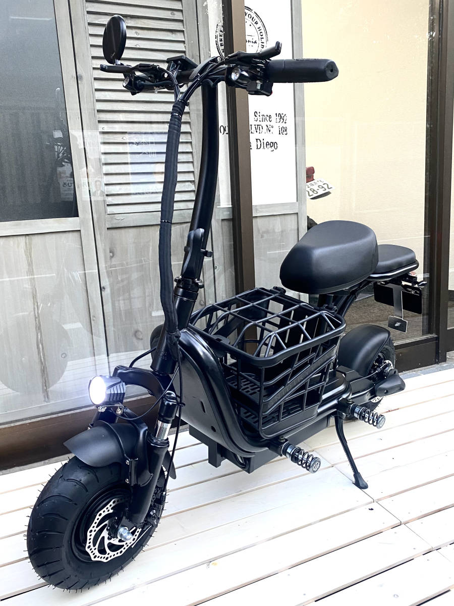 【限定モデル】公道走行可能 原付２種 電動バイク e-tAMO TANDEM デュアルモーター仕様 タンデム可能 チョイ乗りに最適！電動キックボードの画像9