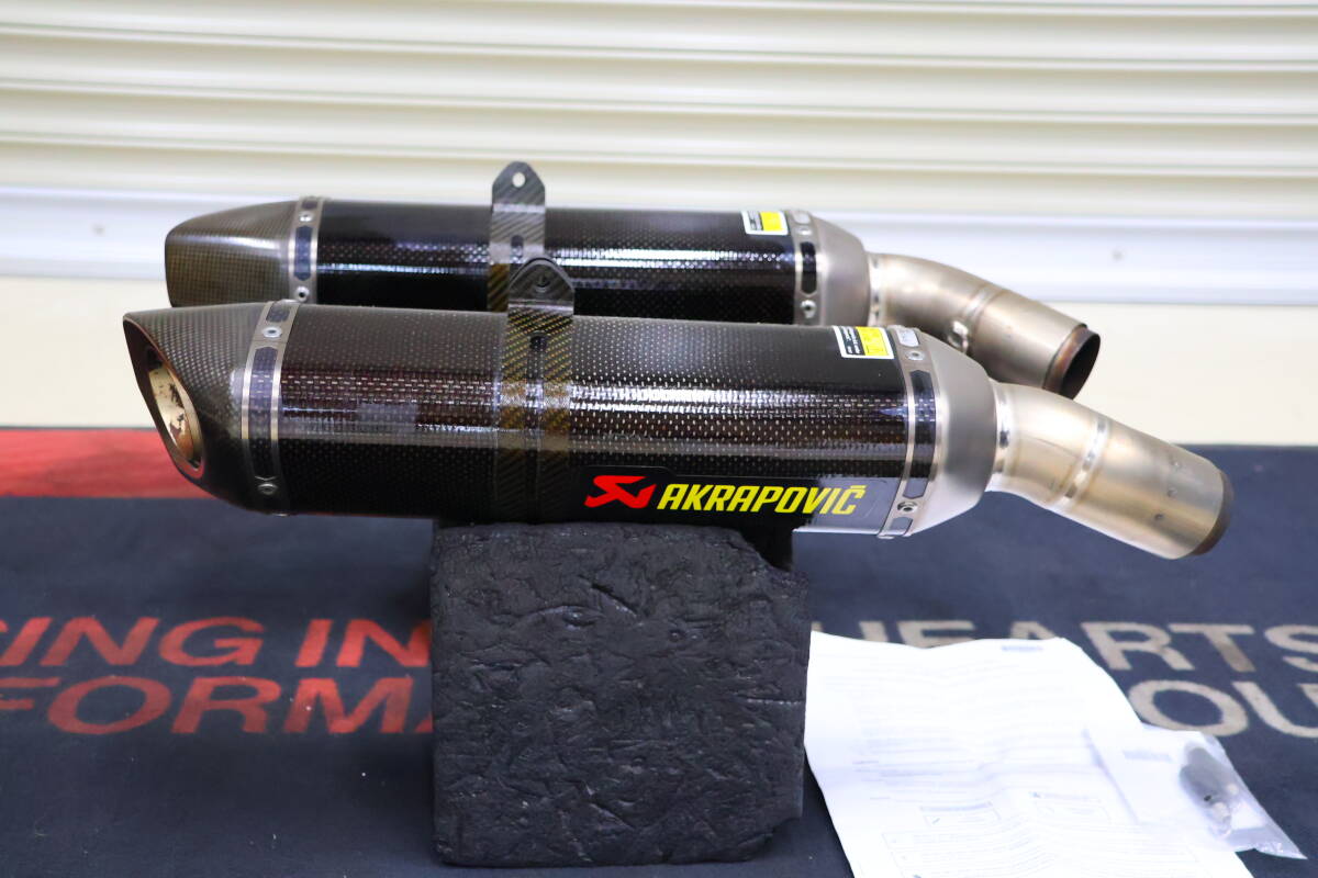 ◆美品◇DUCATI ドゥカティ 1198 1098 848 AKRAPOVIC (アクラポヴィッチ)　スリップオンマフラー　チタン/カーボン　スーパースポーツ_画像1