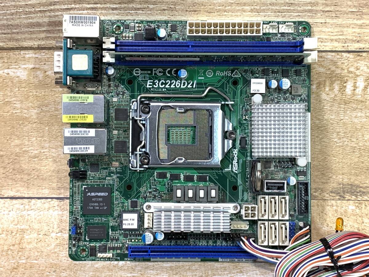 ★ASRoCK Rack LGA1150 USB3.0 ITXマザー サーバーボード E3C226D21 // 8GBメモリ付属 良品美品★の画像4