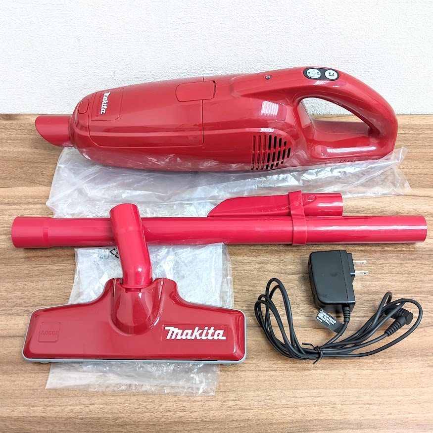 【18774】★未使用★ Makita マキタ 充電式 コードレスクリーナー 掃除機 CL105DWNR CL105D(N) 紙パック レッド 赤 ピンク 家電 パワフルの画像2