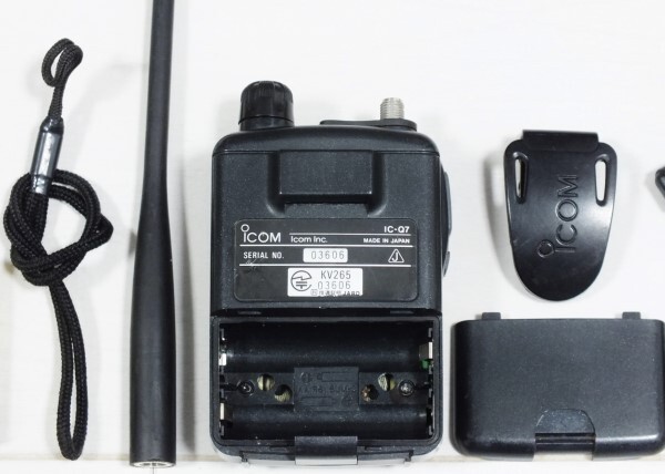 ICOM　IC-Q7　144/430MHz　50/144/430/1200MHz　４バンド受信可能