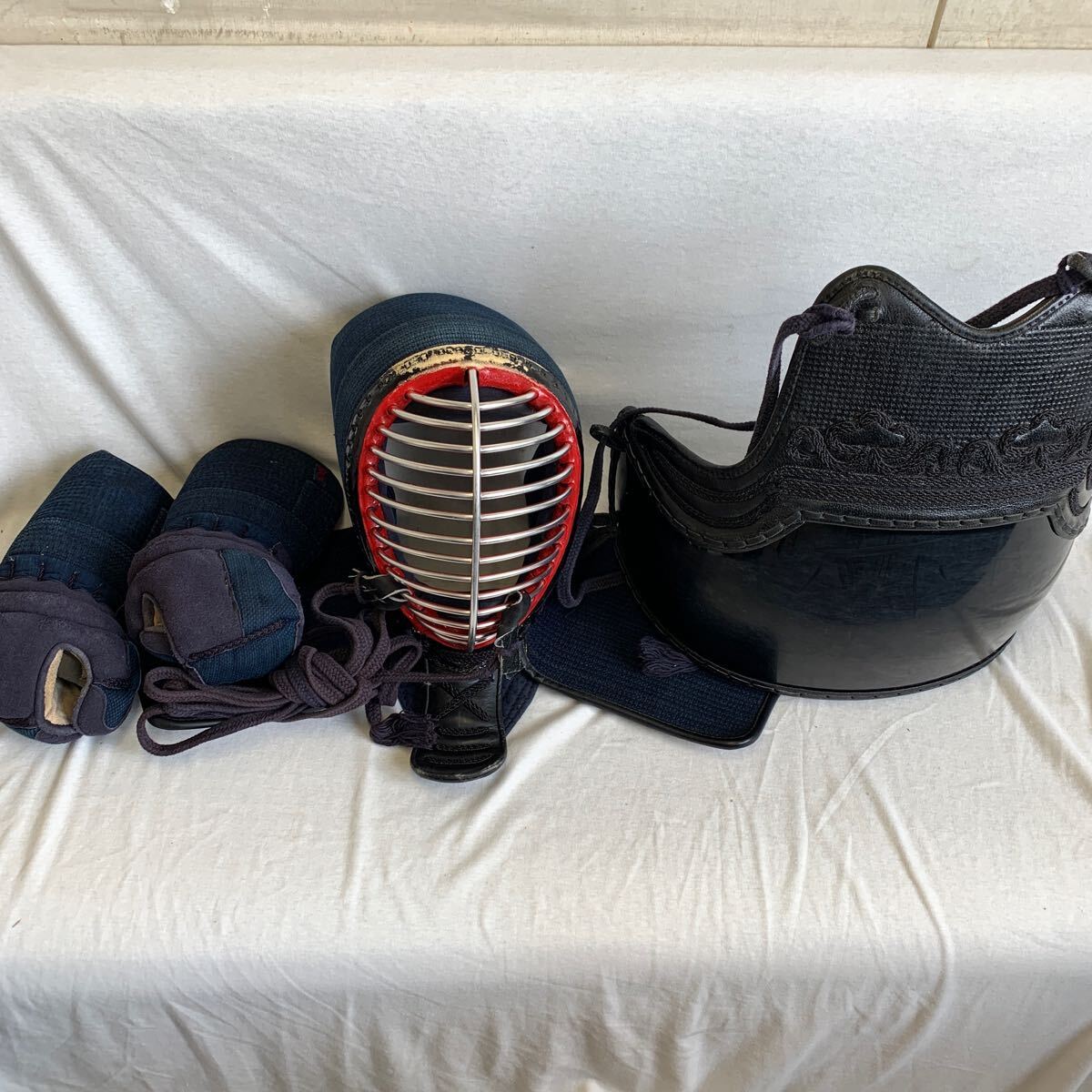 剣道防具 大人用 剣道 胴 小手 計4点 現状品