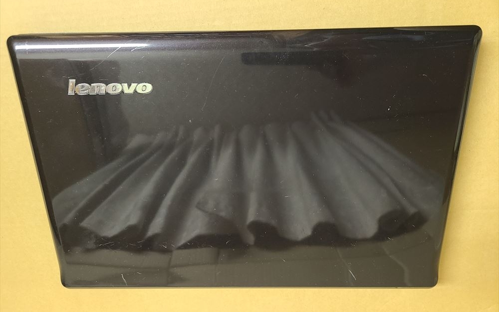 【HDD無し】Lenovo レノボ G570 4334 Core i3 DVDスーパーマルチ ノートPC ジャンクの画像1