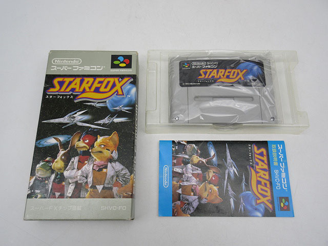 ★sz1772　スーパーファミコン ソフト　スターフォックス　箱・説明書付き　STARFOX　SFC　任天堂　Nintendo　コレクション　送料無料★_画像1