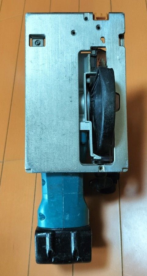 ★ジャンク品★ makita 125mm 充電式防じんマルノコ 14.4V