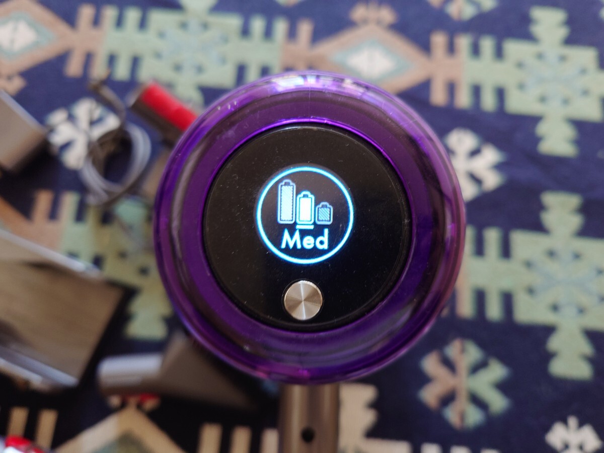 【ジャンク品】ダイソン 掃除機 コードレス Dyson V11 Fluffy SV14 FF ニッケル/アイアン/ブルー_画像5