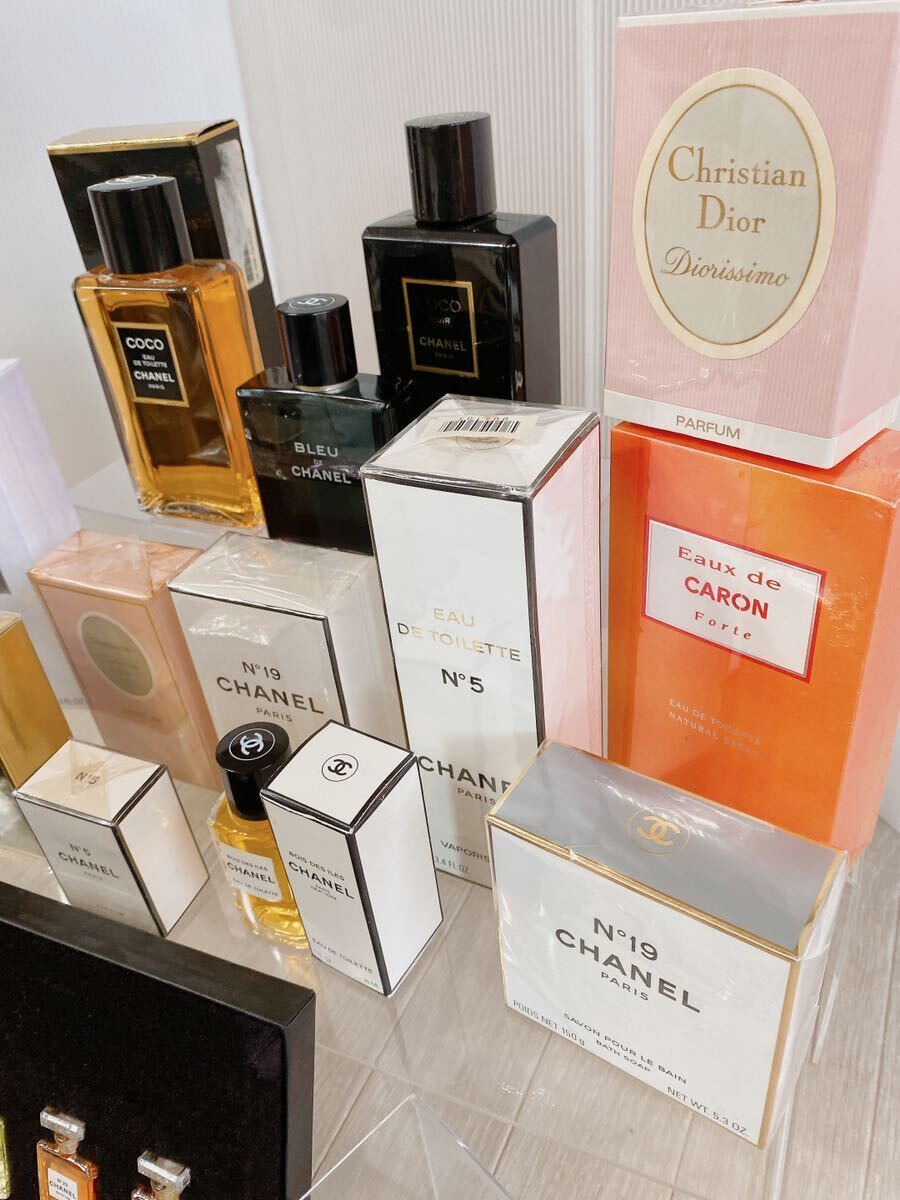 1スタ◆人気香水◆シュリンク付き◆ネックレス香水◆CHANEL◆CREED◆Dior◆香水まとめ売り