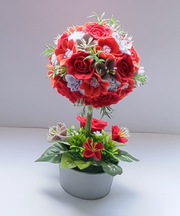 ☆フェルトで作った赤いトピアリー可愛い花たち☆の画像4