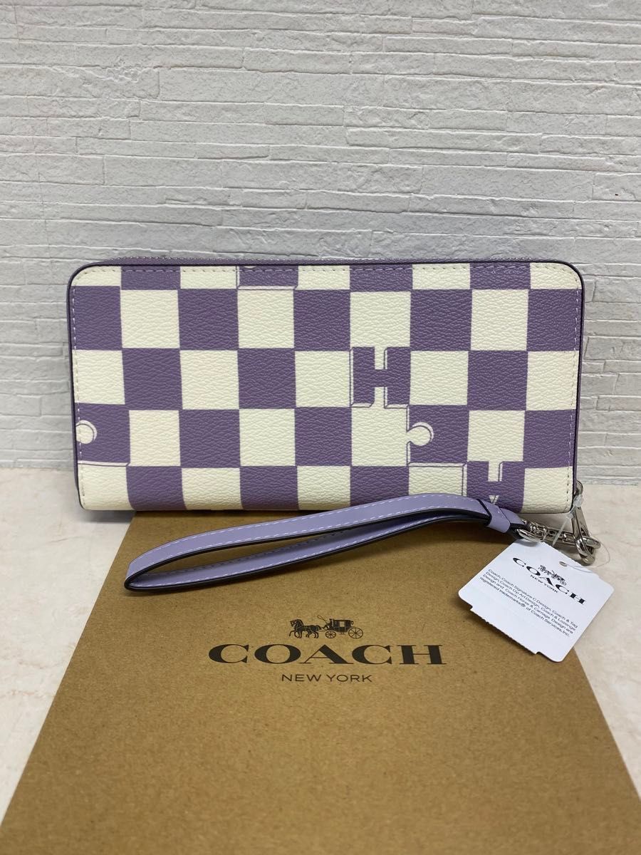 [新品未使用]COACHラウンドファスナー長財布　ストライプ付き コーチ ウォレット 財布　ギフトボックス付き