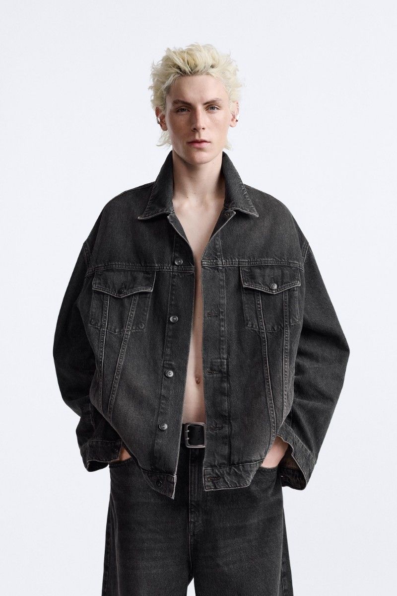 ZARA オーバーサイズ デニム ジャケット LIMITED EDITION サイズ ZARA オーバーサイズ デニム ジャケット LIMITED EDITION サイズ