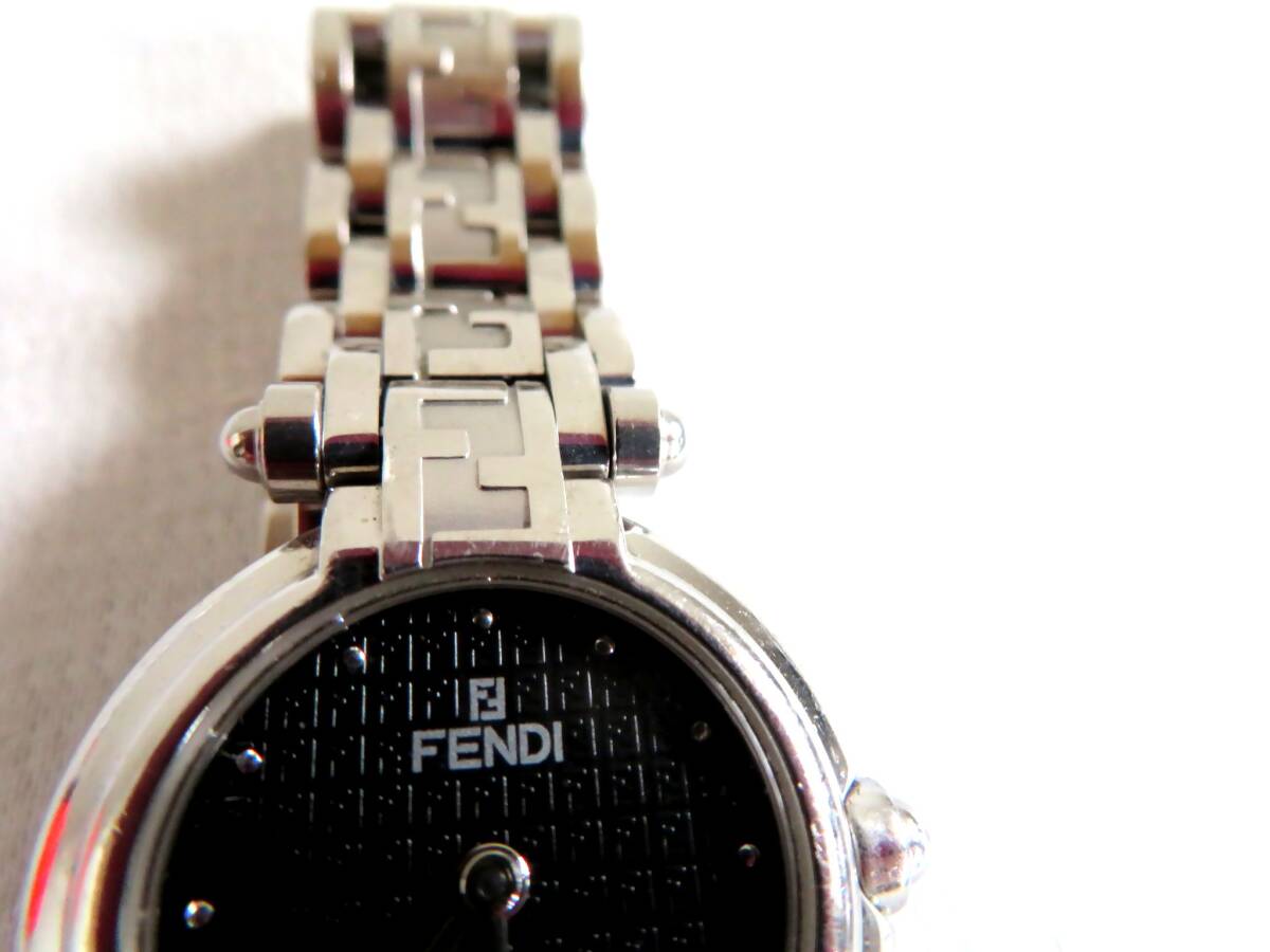 ●【ト足】FENDI フェンディ 腕時計 レディース 女性 ブラック文字盤 シルバー CE699ZZG57の画像9