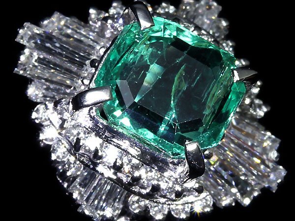 UL11002S【1円～】新品【RK宝石】≪Emerald≫ 豪華!! 極上エメラルド 大粒1.64ct!! 極上ダイヤモンド 総計0.74ct Pt900 高級リング ダイヤの画像4