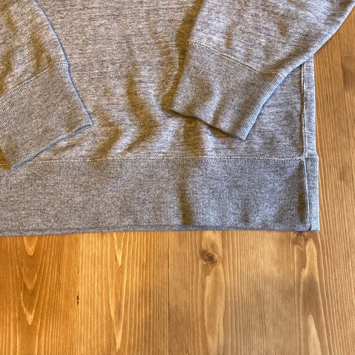 【グレー・Lサイズ】ユニクロ UNIQLO スウェットシャツ 03 GRAY_画像4