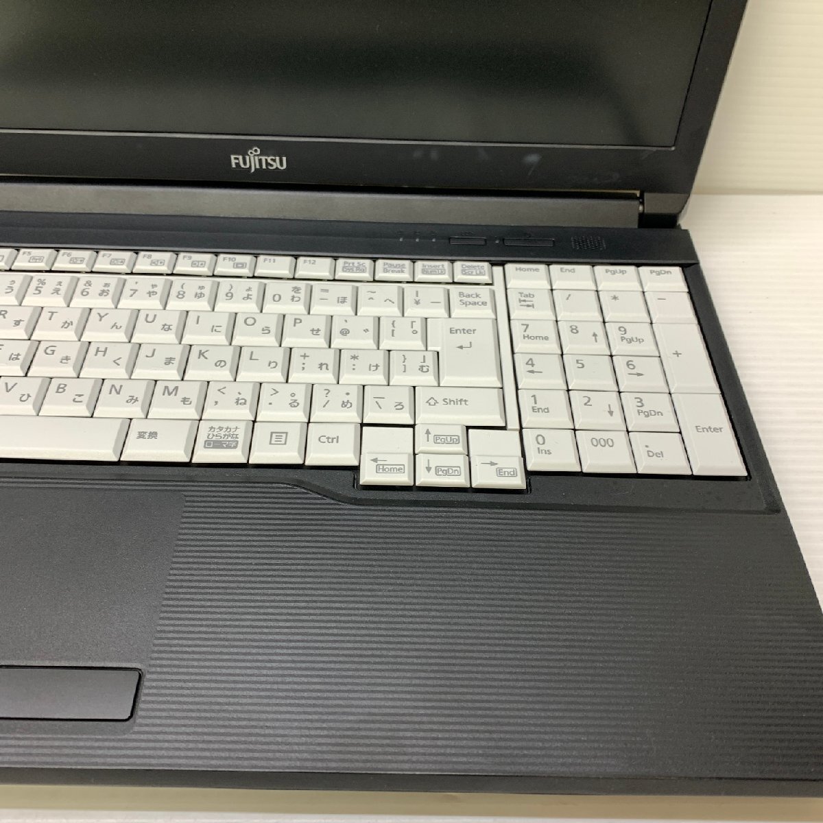 MIN【中古品】 MSMK FUJITSU CLIENT COMPUTING LIMITED FMVA8204BP PC LIFEBOOK ノートPC 〈88-240412-MK-6-MIN〉_画像4