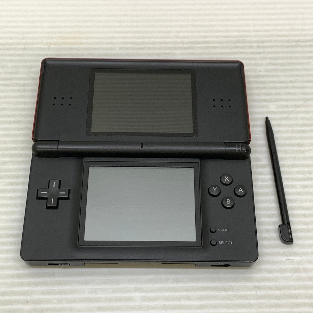 MIN【現状渡し品】 MSMG 任天堂 DS Lite クリムゾン×ブラック ニンテンドー ゲーム 本体のみ 〈23-240427-KS-42-MIN〉_画像8