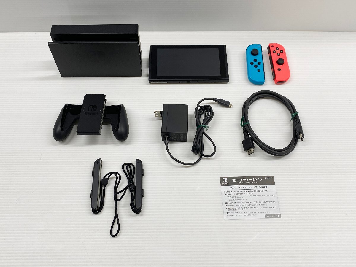 IZU【中古品】 Nintendo Switch ニンテンドースイッチ 本体 2019年モデル ネオンブルー ネオンレッド 〈034-240402-AS-24-IZU〉の画像2