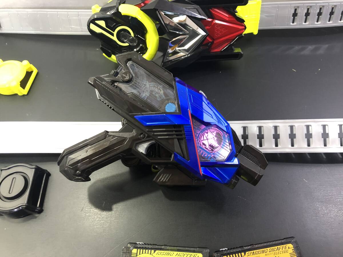 90Z 1円～ 仮面ライダーゼロワン エイムズショットライザー ゼロワンドライバー プログライズキー まとめて セット_画像4