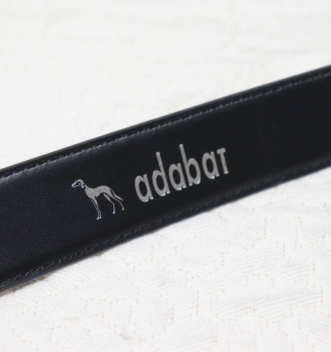 新品タグ付き【adabat アダバット】本革 ロゴ犬型押し レザーベルト ビジネス 紳士 黒 最大102㎝ 長さカット可能 v3617-10-5_画像6