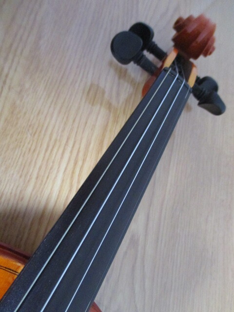 美品 スズキバイオリン KISO SUZUKI VIOLIN 鈴木バイオリン ヴァイオリン 1989年 4/4 S300 弓：SUGITO 使用頻度少ない！の画像3