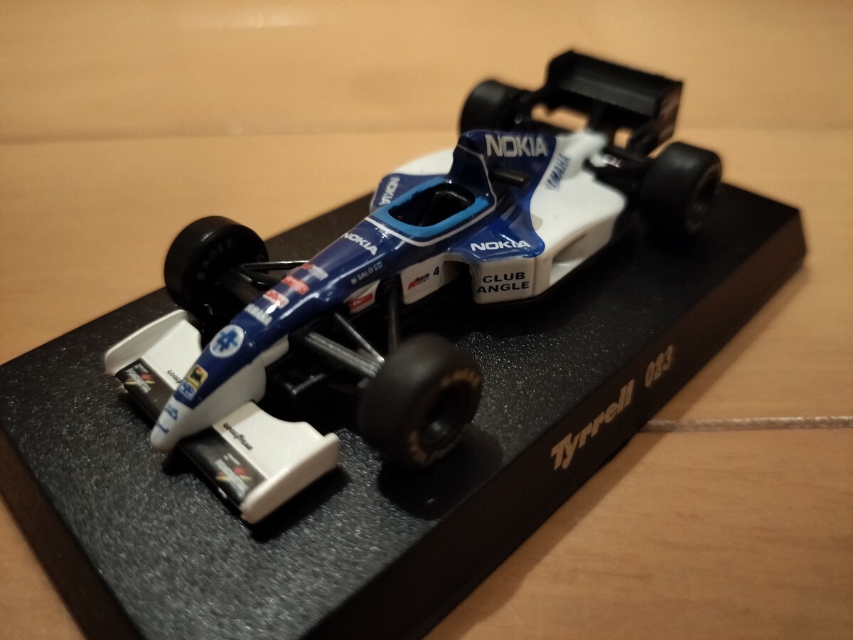 【箱無し】京商 1/64 F1 Tyrrell 023の画像1