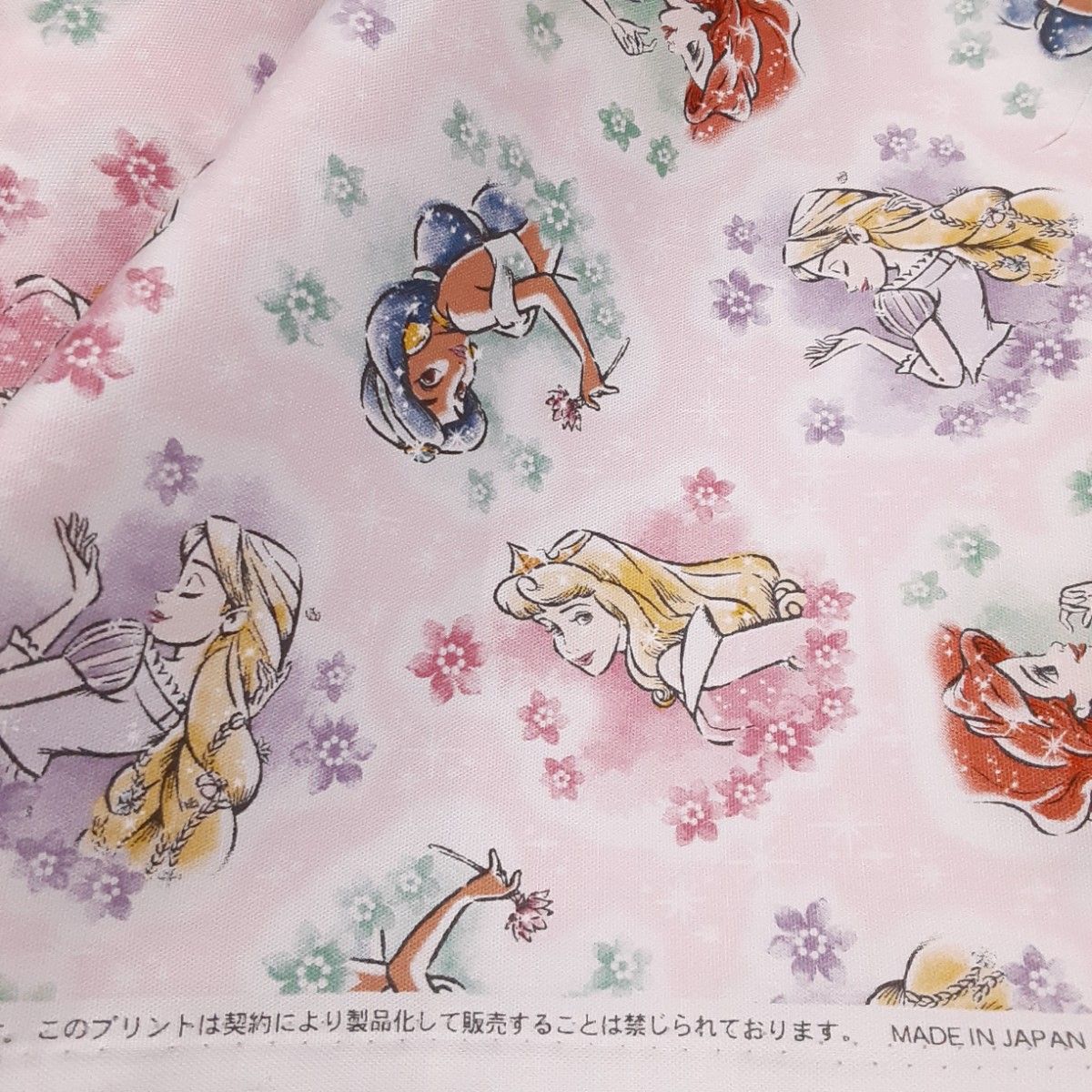 【ゆみ様専用】ディズニープリンセス(フラワーリース柄)　 オックス生地／日本製(コッカ)／A等級品／サイズ112×300cm 