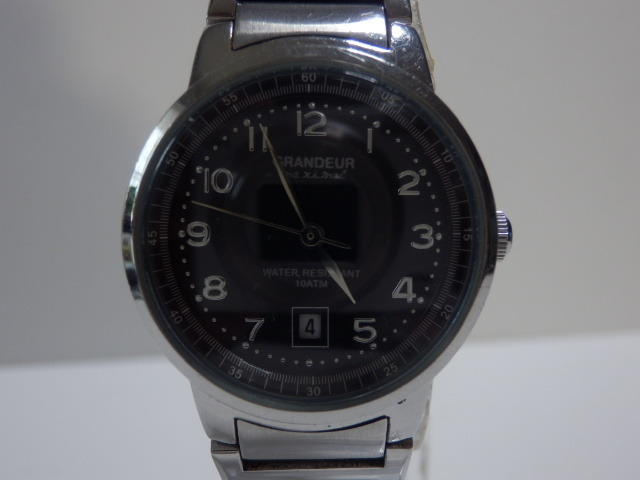  GRANDEUR 黒文字盤日付 中古腕時計・電池交換済動品 送180 の画像2