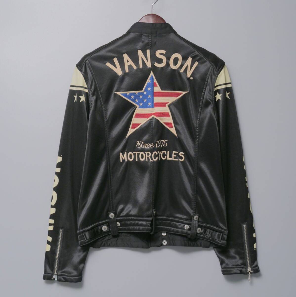 TH4392//* Vanson /VANSON* men's XL/ embroidery + print equipment ornament / stand-up collar / single rider's jacket / jersey - Zip blouson 