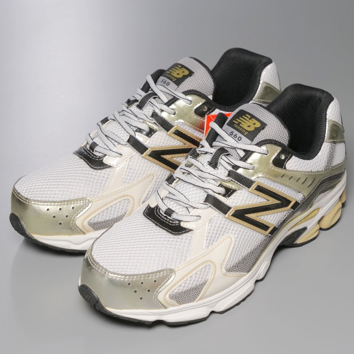 GP8046//未使用*ニューバランス/new balance*MR560WG/メンズUS10 4E/ランニングシューズ/スニーカー/ローカット/靴の画像1