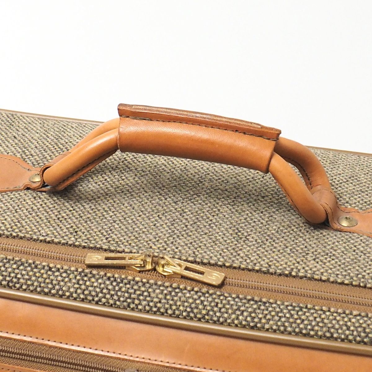 MF3559: Vintage *hartmann/ Heart man * tweed bell ting*4 wheel suitcase * Carry case * trunk * travel bag * gray 
