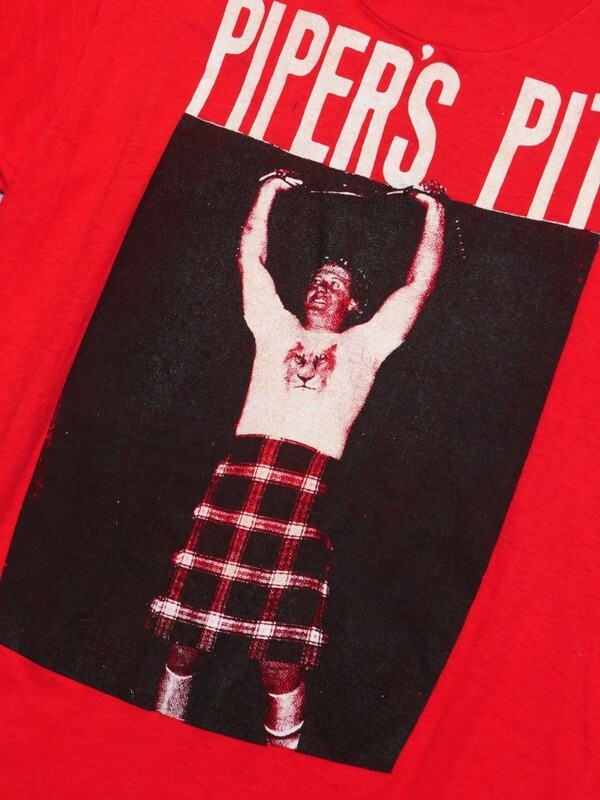 TD1785◇90s ヴィンテージ USA製 パイパーズ ピット Pipers Pit プリント Tシャツ SCREEN STARS製 半袖 丸胴 Mサイズ レッド系_画像4