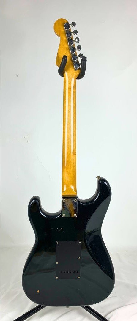 [R1032] 中古現状品 Squier (スクワイア) ST-331 Stratocaster ストラトキャスター Aシリアル 1ハム 日本製 フジゲン ミディアムスケールの画像4