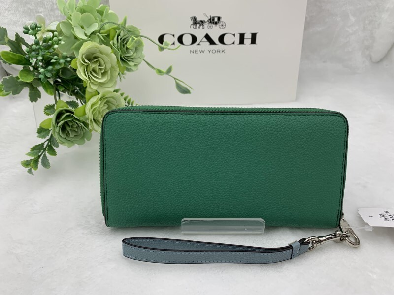 コーチ COACH 長財布 財布 グリーン エンボス レザー ストラップ付き ロング ジップ ホースキャリッジ 馬車 新品 ファッション C5889 C225