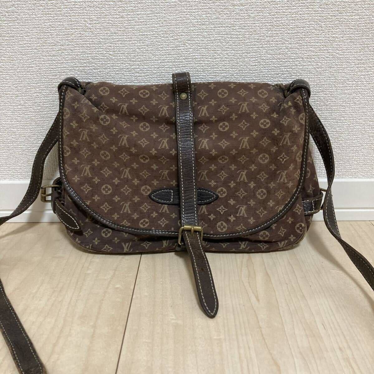 LOUIS VUITTON ルイヴィトン ソミュール３０ ミニラン エベヌ モノグラム M95227