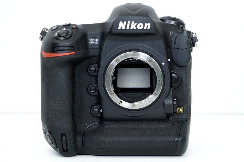 Nikon/ニコン デジタル一眼レフカメラ ボディのみ▲D5 (XQD-Type) 中古▲送料無料_画像2