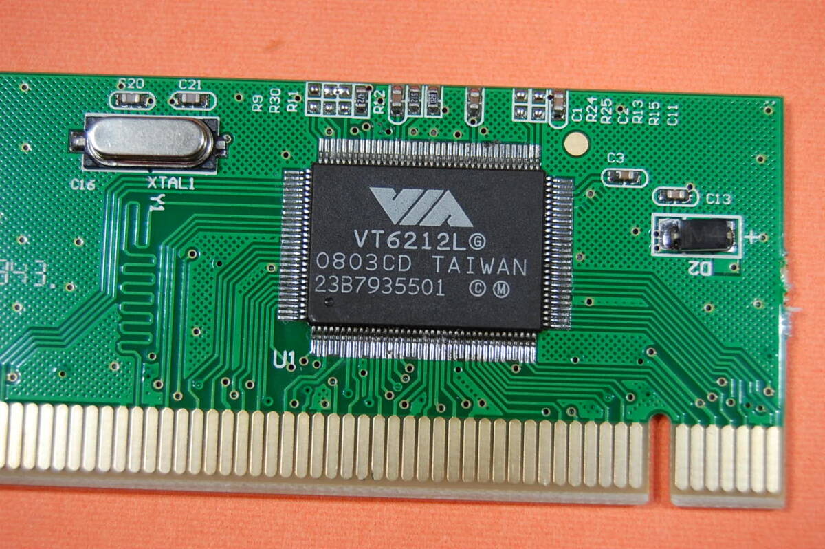 匿名配送対応　USB増設ボード PCIスロット VT6212L 使用 ノーブランド バルク ドライバーCD付属 未使用 ほぼ未開封 _画像3