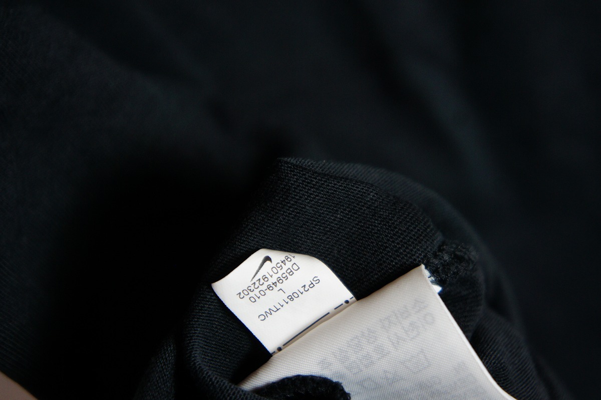 国内正規 美品21SS NIKEナイキ エイリアン ROSWELL RAYGUNS Tシャツ 半袖カットソー DB5949 本物 黒907N_画像6