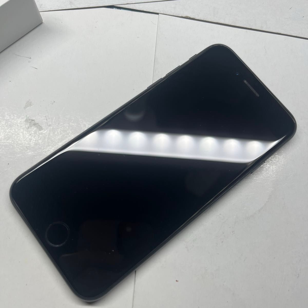 iPhoneSE2 第二世代 ブラック 64GB SIMフリー バッテリー最大 iPhoneSE2 第二世代 ブラック 64GB SIMフリー バッテリー最大