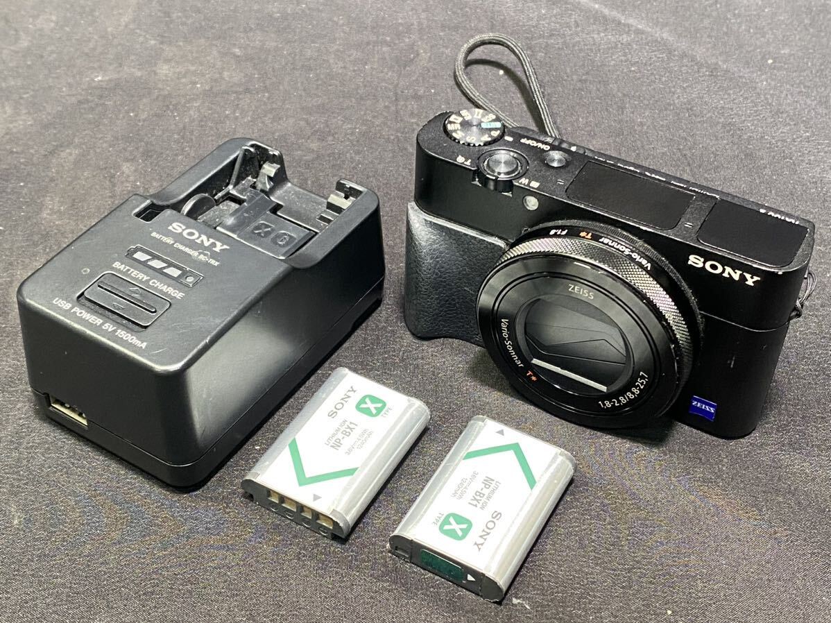 【1円〜】SONY ソニー コンパクトデジタルカメラ Cyber-shot RX-100V DSC-RX100M5 バッテリー×2 バッテリーチャージャー付き0415-111(6)の画像1