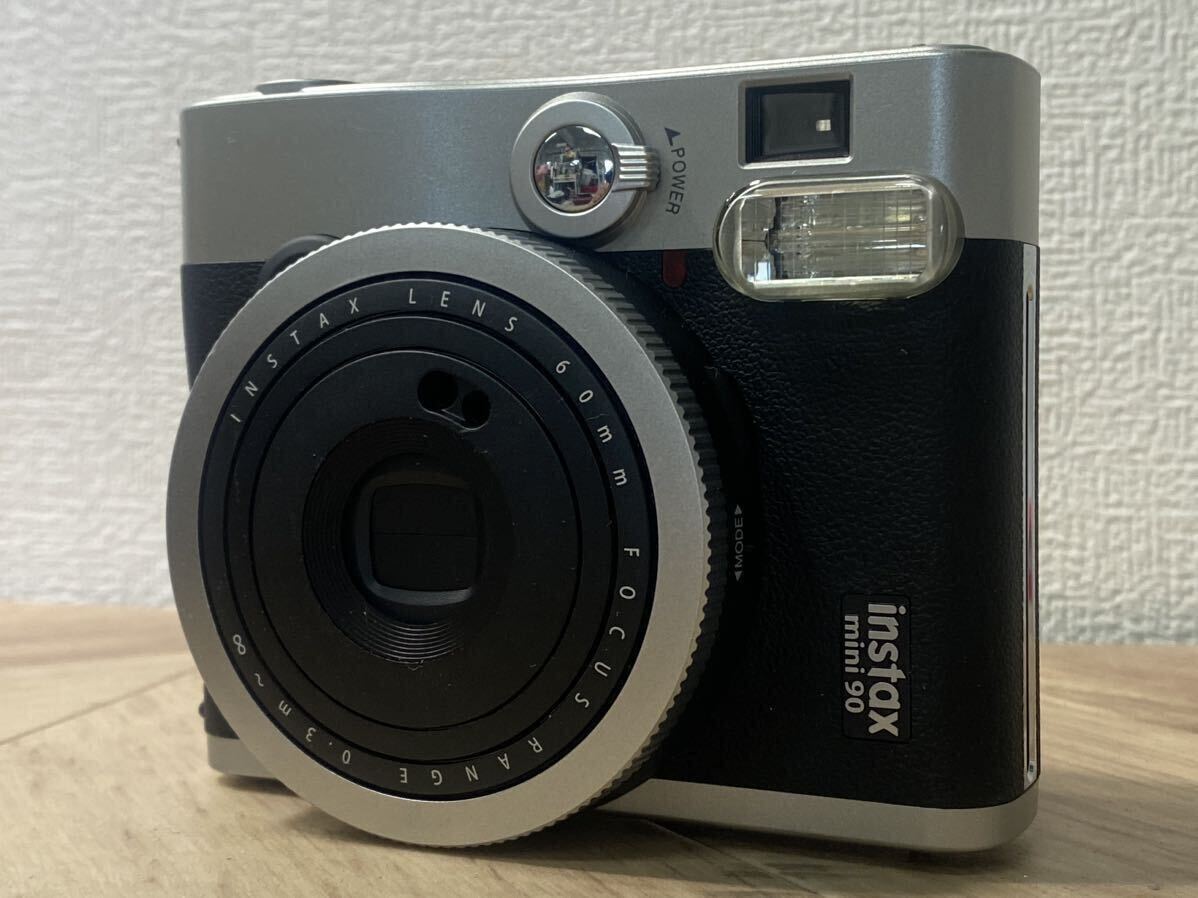 【1円〜 動作未確認】FUJIFILM インスタントカメラ チェキ insta mini 90 ネオクラシック ブラック 取説　元箱　フィルム付き　0419-10(6)