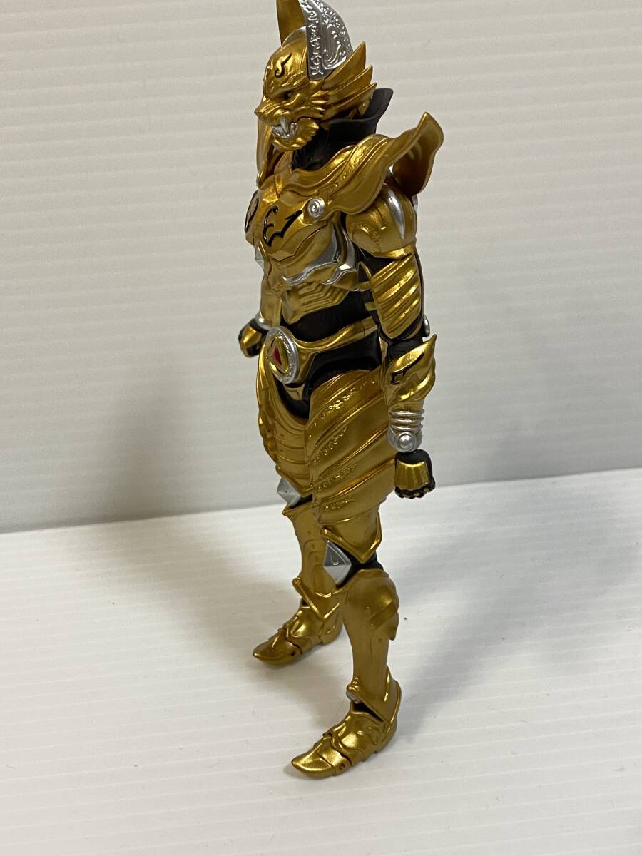 S.H.Figuarts желтый золотой рыцарь Garo (.. золотой цвет Ver.) SH figuarts ..-GARO- ~..... человек ~ Junk 