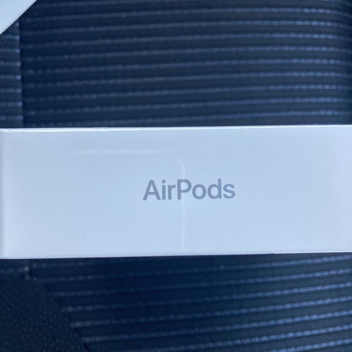 AirPods 第二世代　新品未開封品_画像2