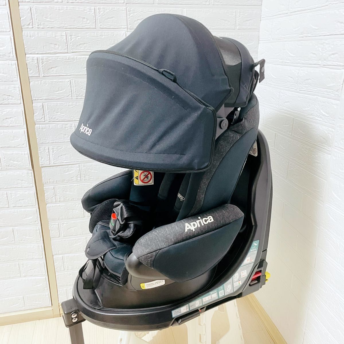 【美品】アップリカ フラディアグロウisofix チャイルドシート ブラック