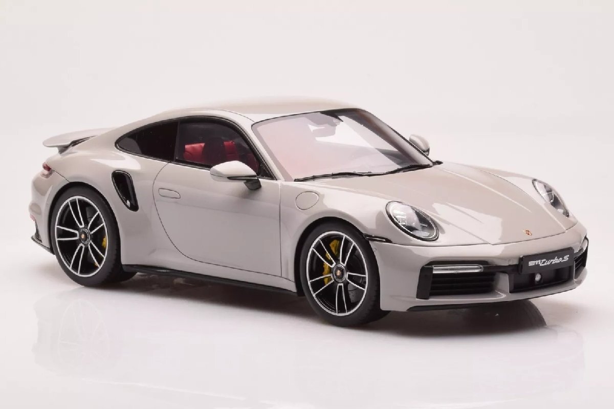 ▲超希少！世界限定！GT-Spirit 1/18 ポルシェ Porsche 911 (992) TURBO S 2020 CRAYON GREY GT431 新品の画像4